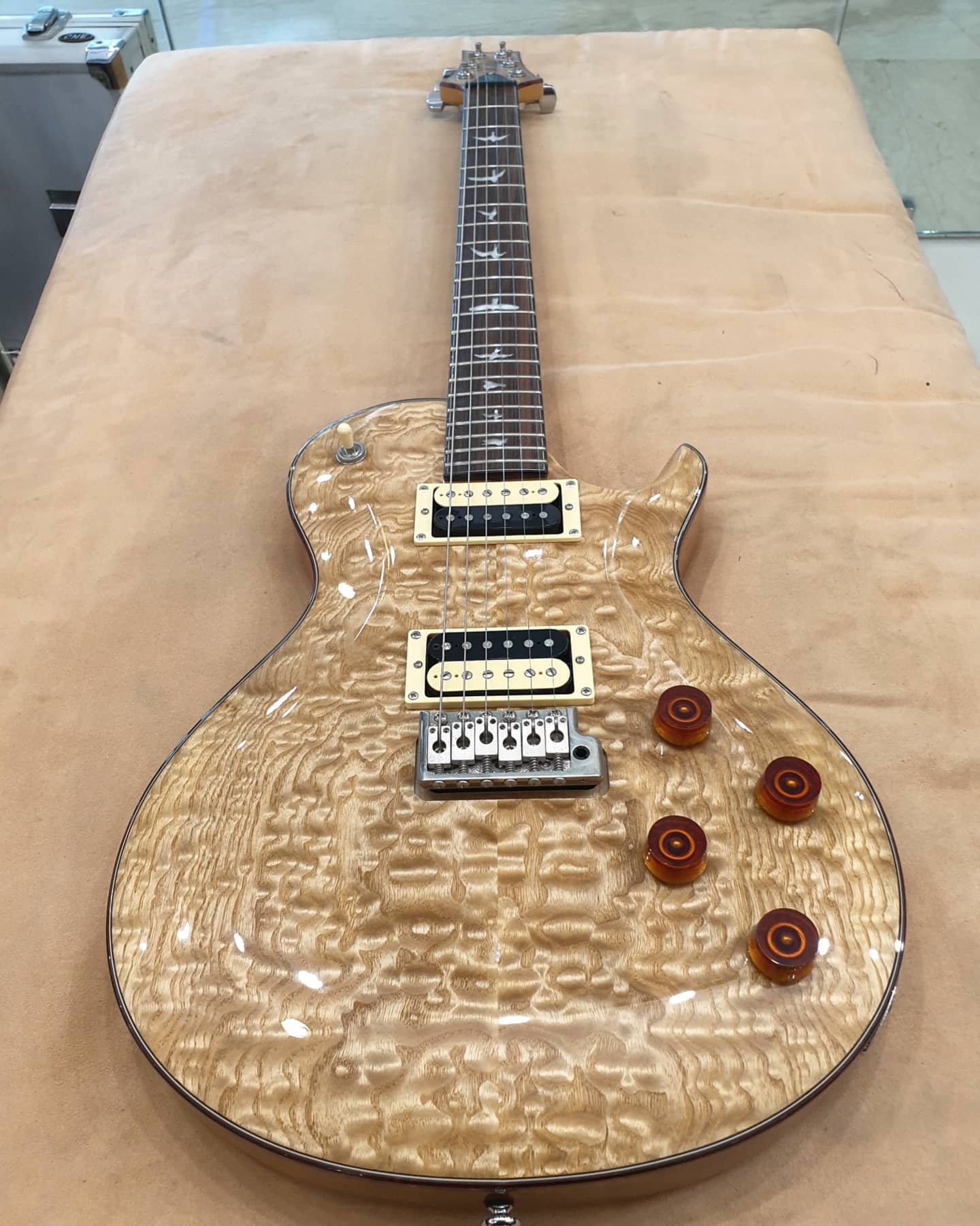 PRS SE Exotic in quilted...