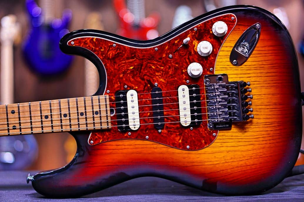 Suhr custom classic antique 3...