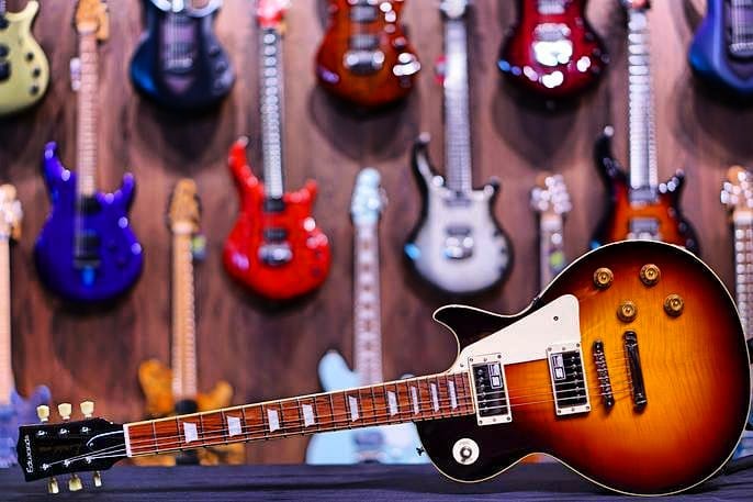 ESP Edwards E-LP-125sd Tea Sunburst.<br...