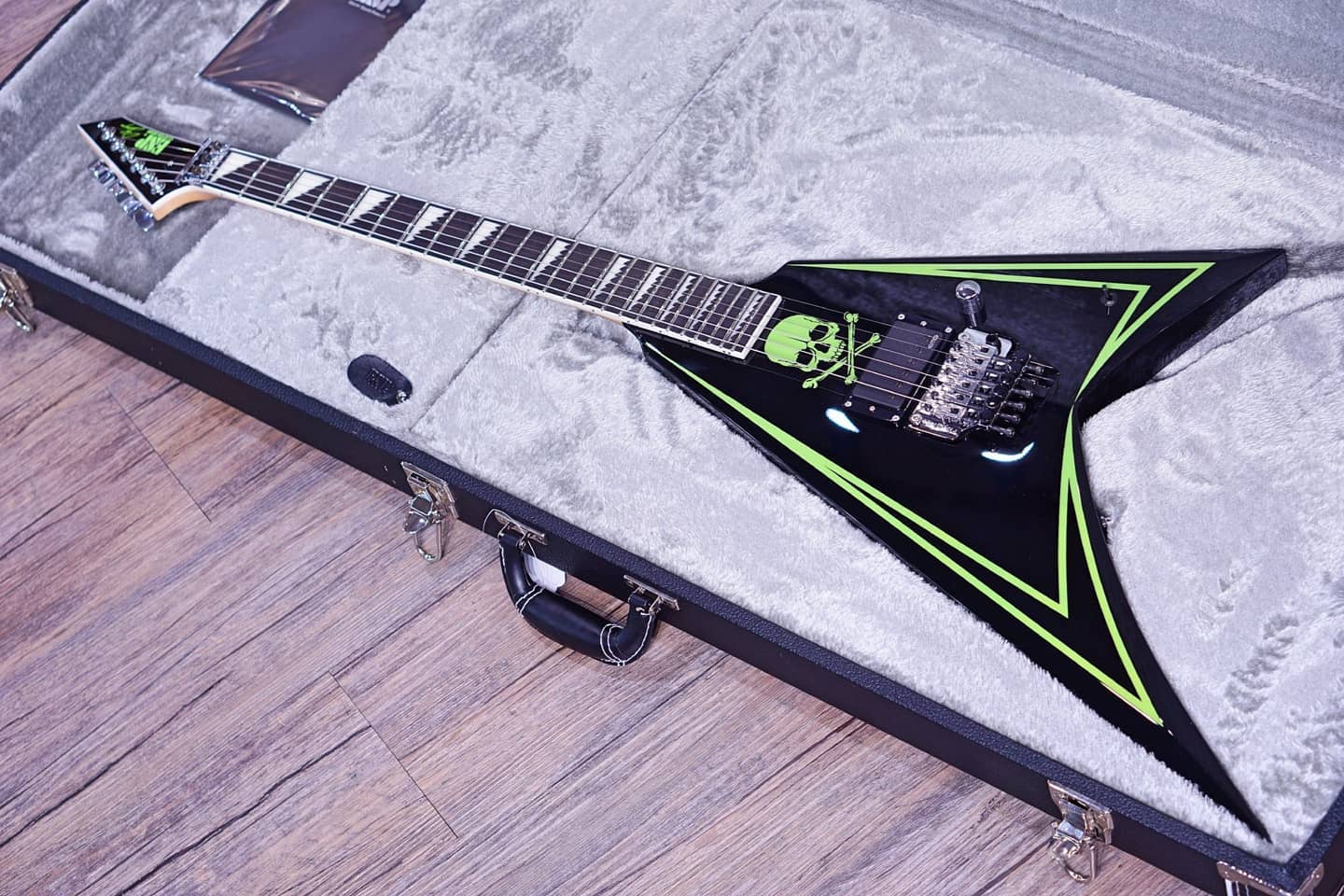 ESP Alexi Laiho Greeny<br />
<br...