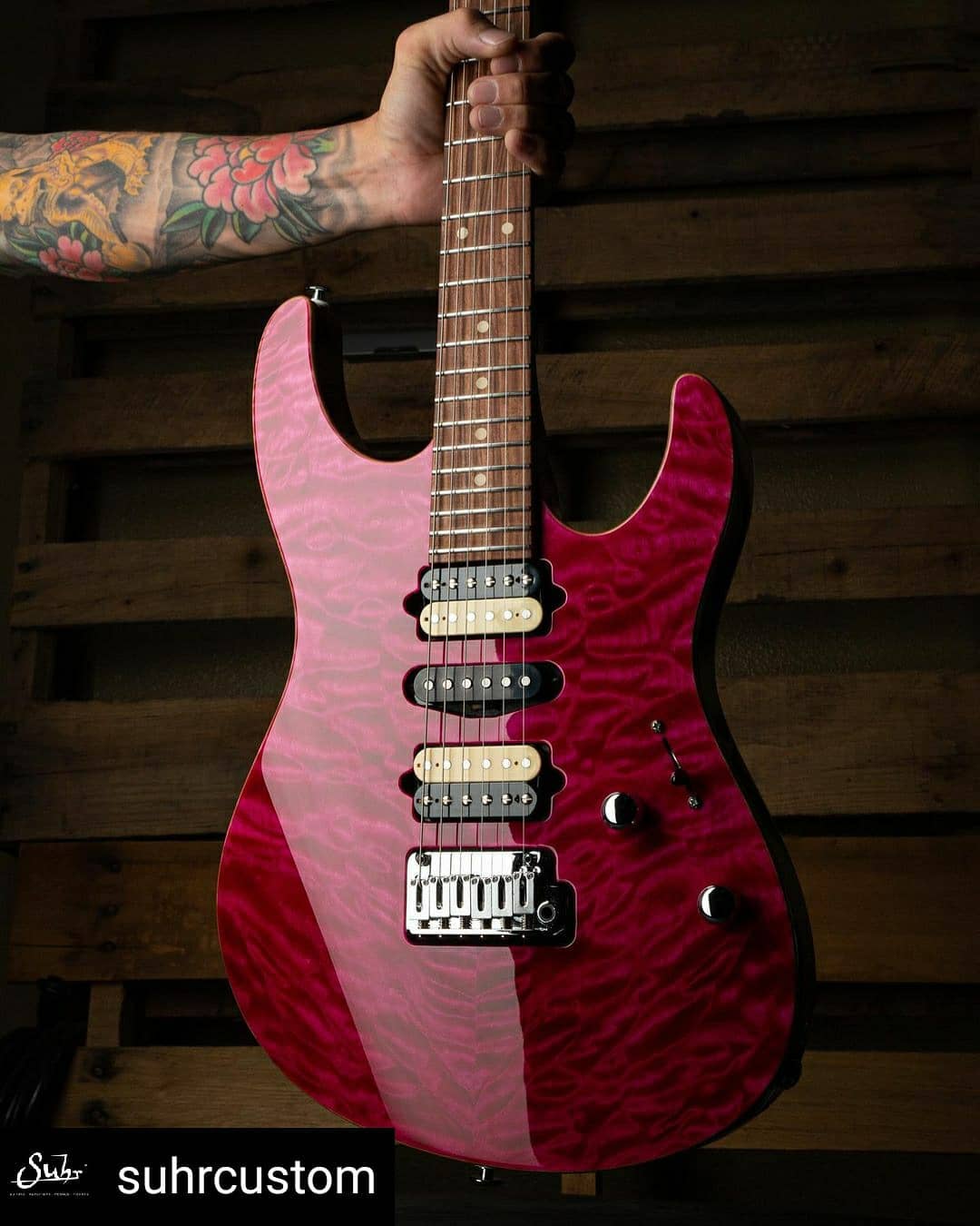 Custom Modern built for Hiendguitar!<br...