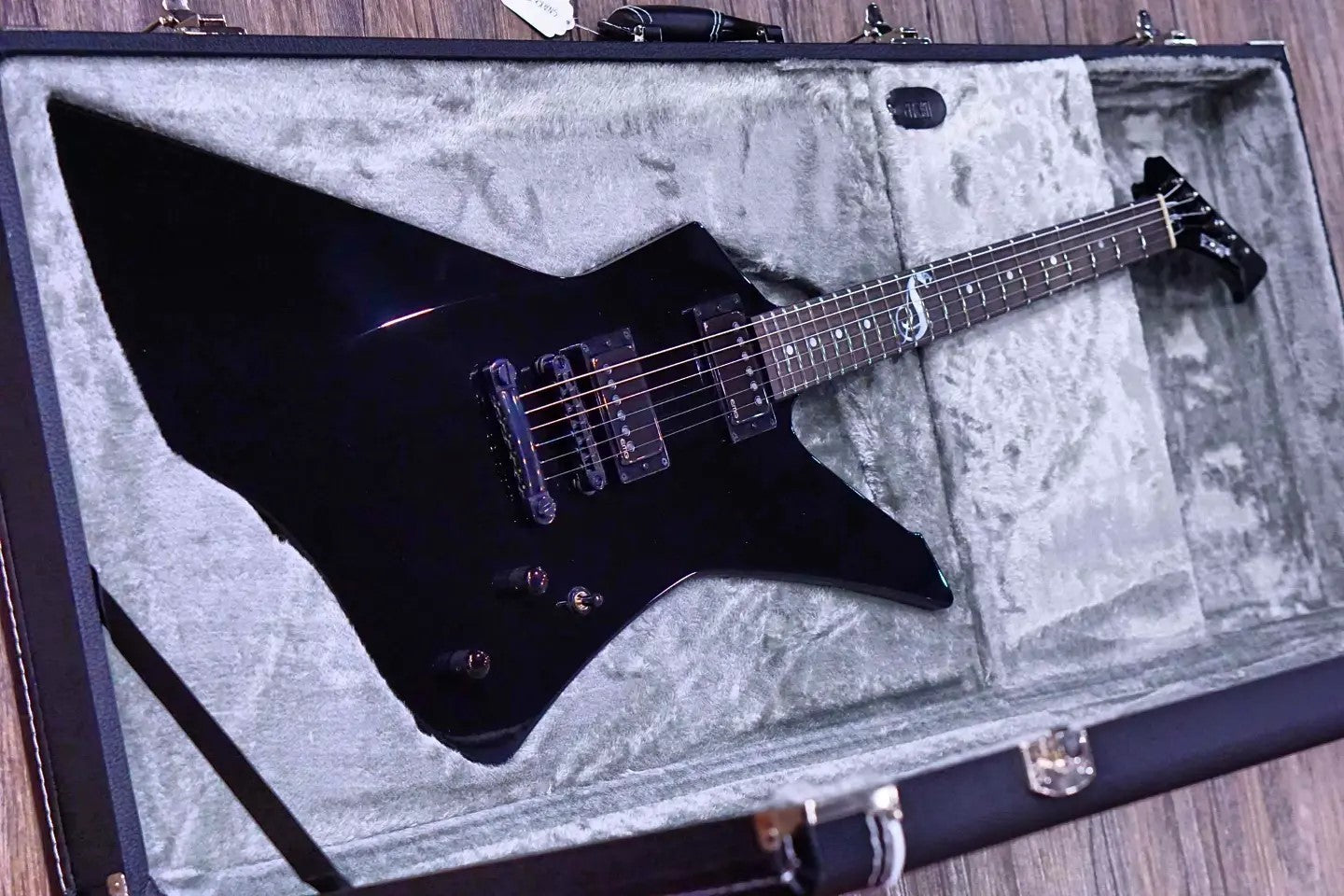 ESP Snakebyte James hetfield signature.<br...