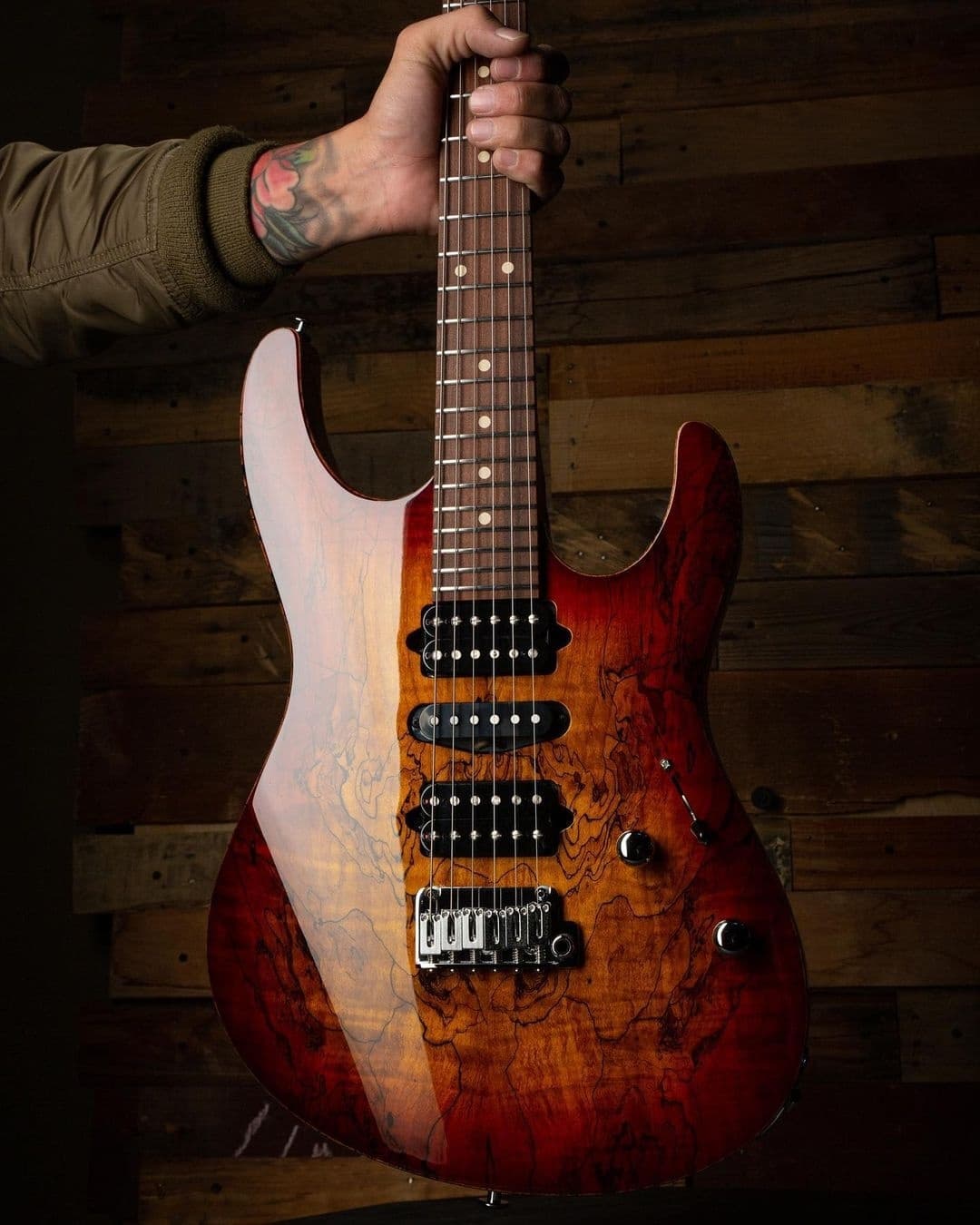 Custom Modern built for Hiendguitar!...