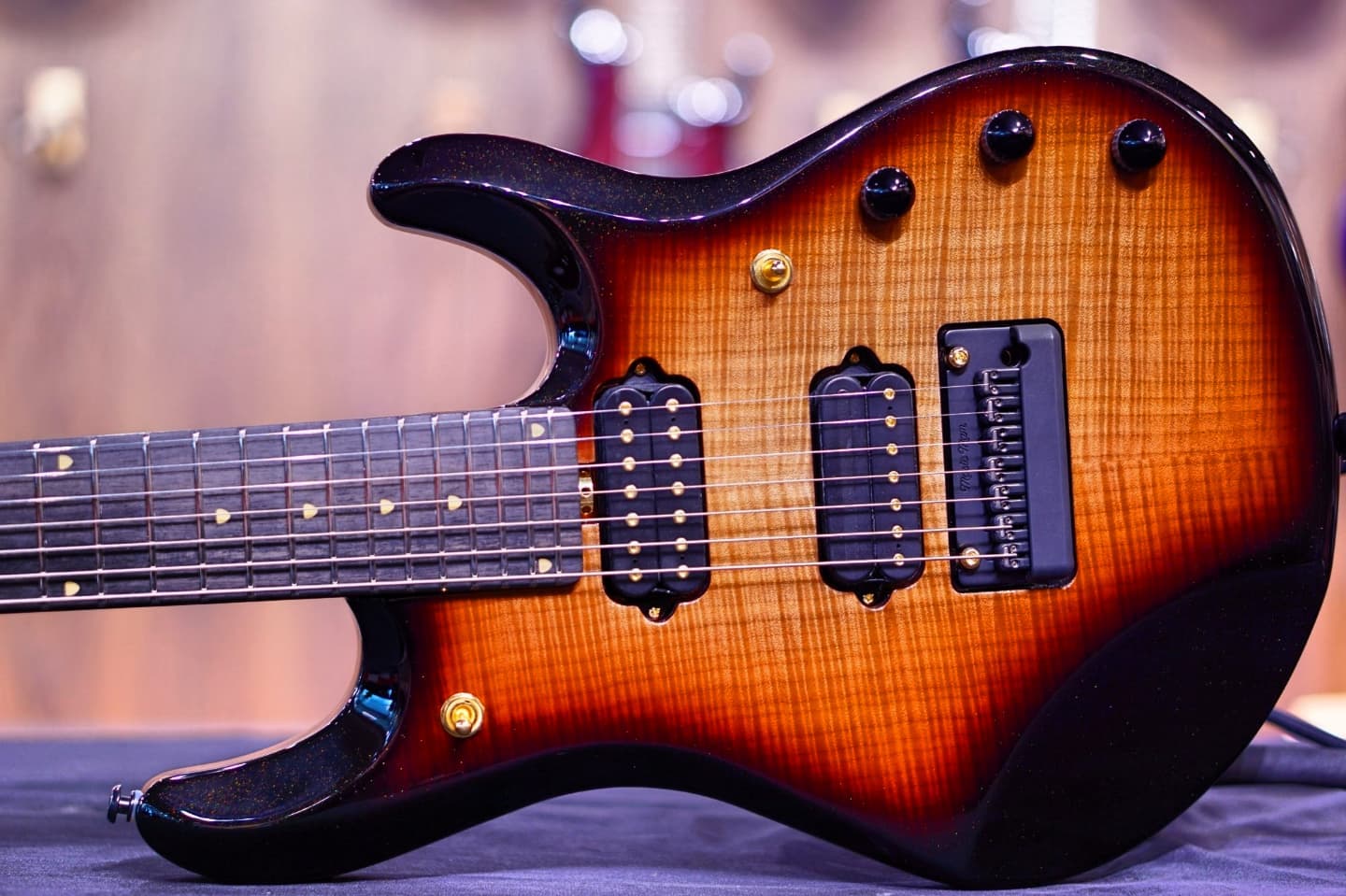 Ernie Ball Music Man JP7...