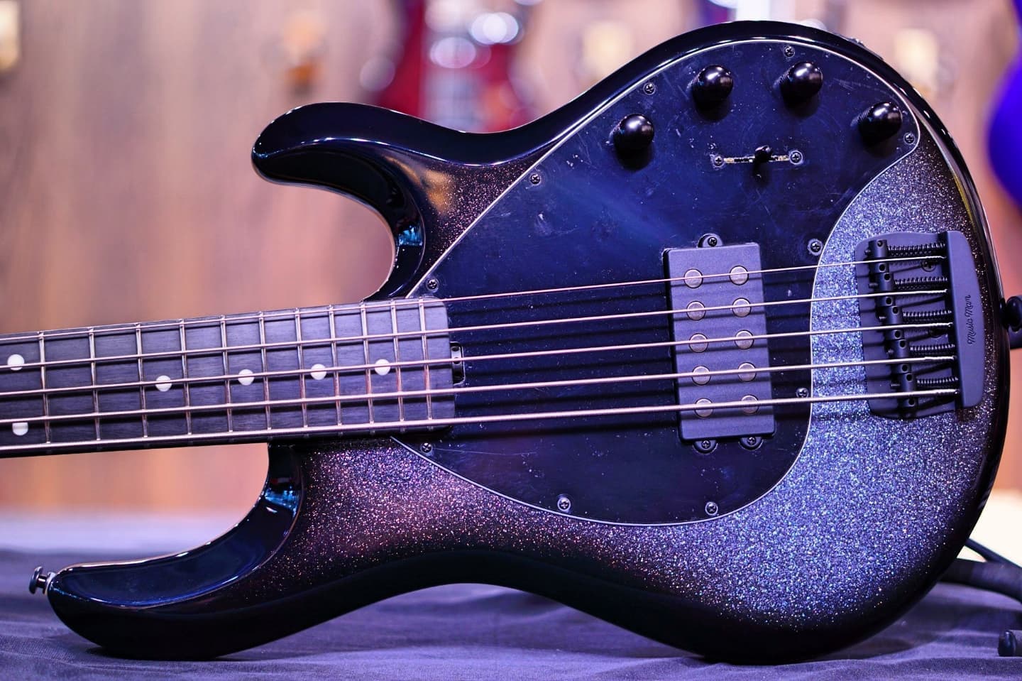 Ernie Ball Music Man StingRay...