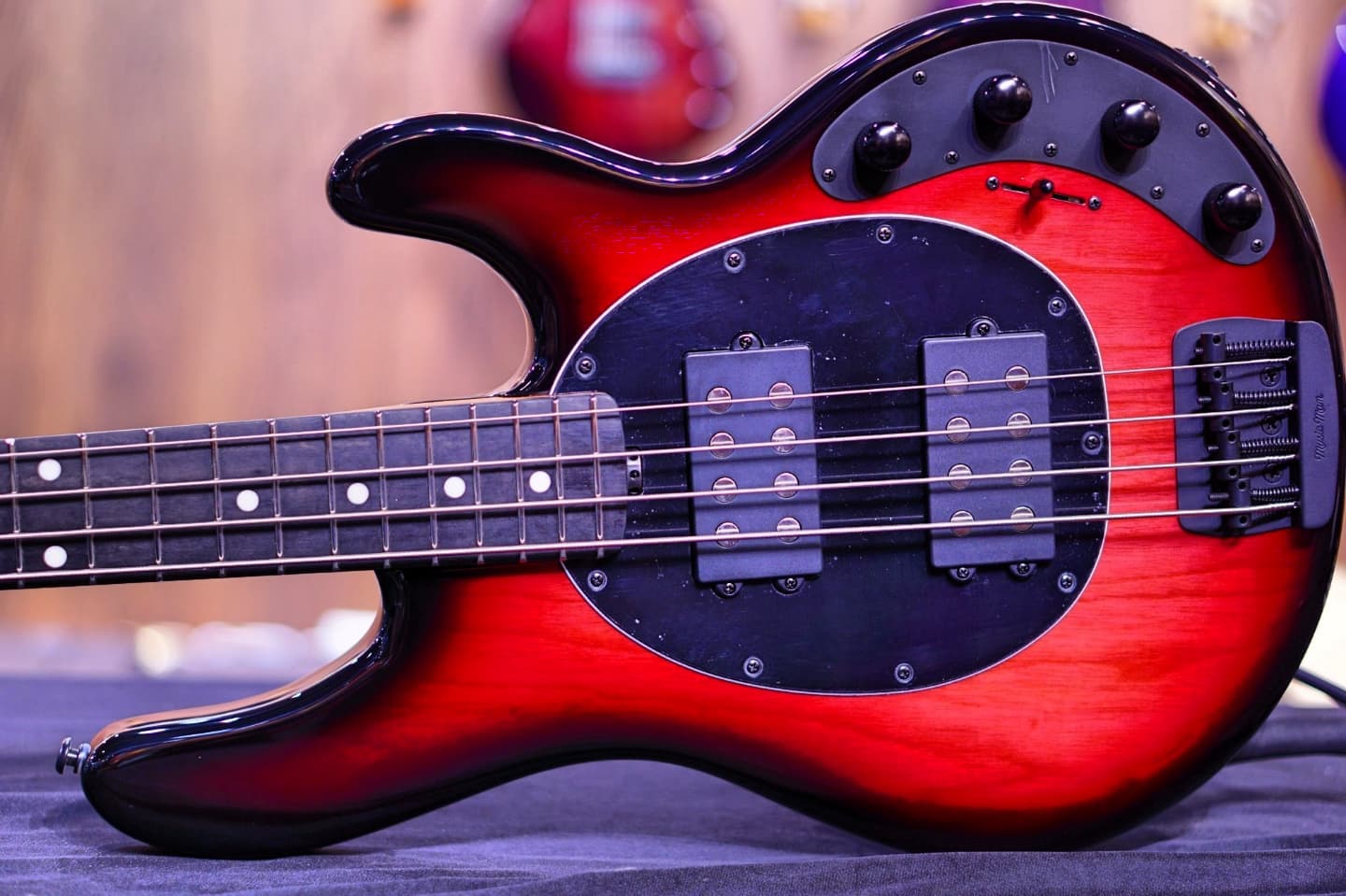Ernie Ball Music Man StingRay...