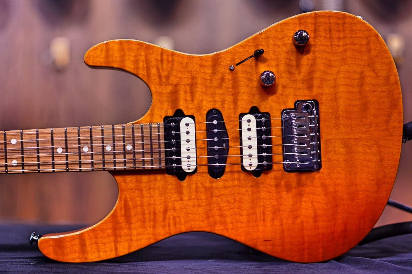 🔥NEW ARRIVAL🔥<br />
Suhr Modern custom...