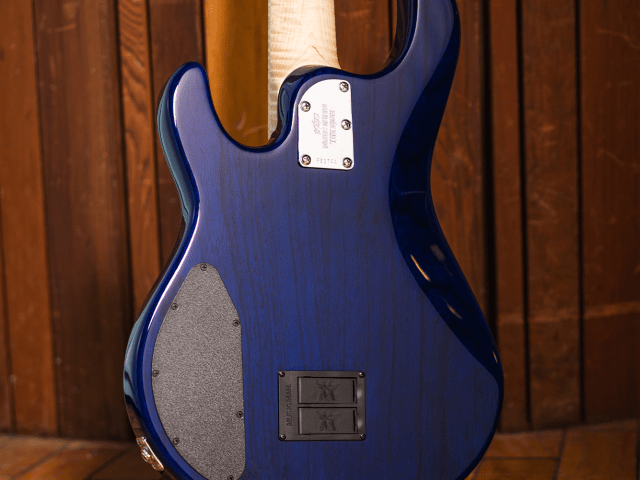 Ernie Ball Music Man BFR StingRay 5HH - Paua Blue Burst K08078