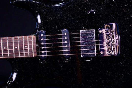 Ernie Ball Music Man Luke 4 HSS Black Sparkle H08333