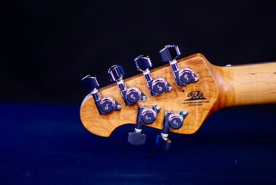 Ernie Ball Music Man Luke 4 HSS Black Sparkle H08333