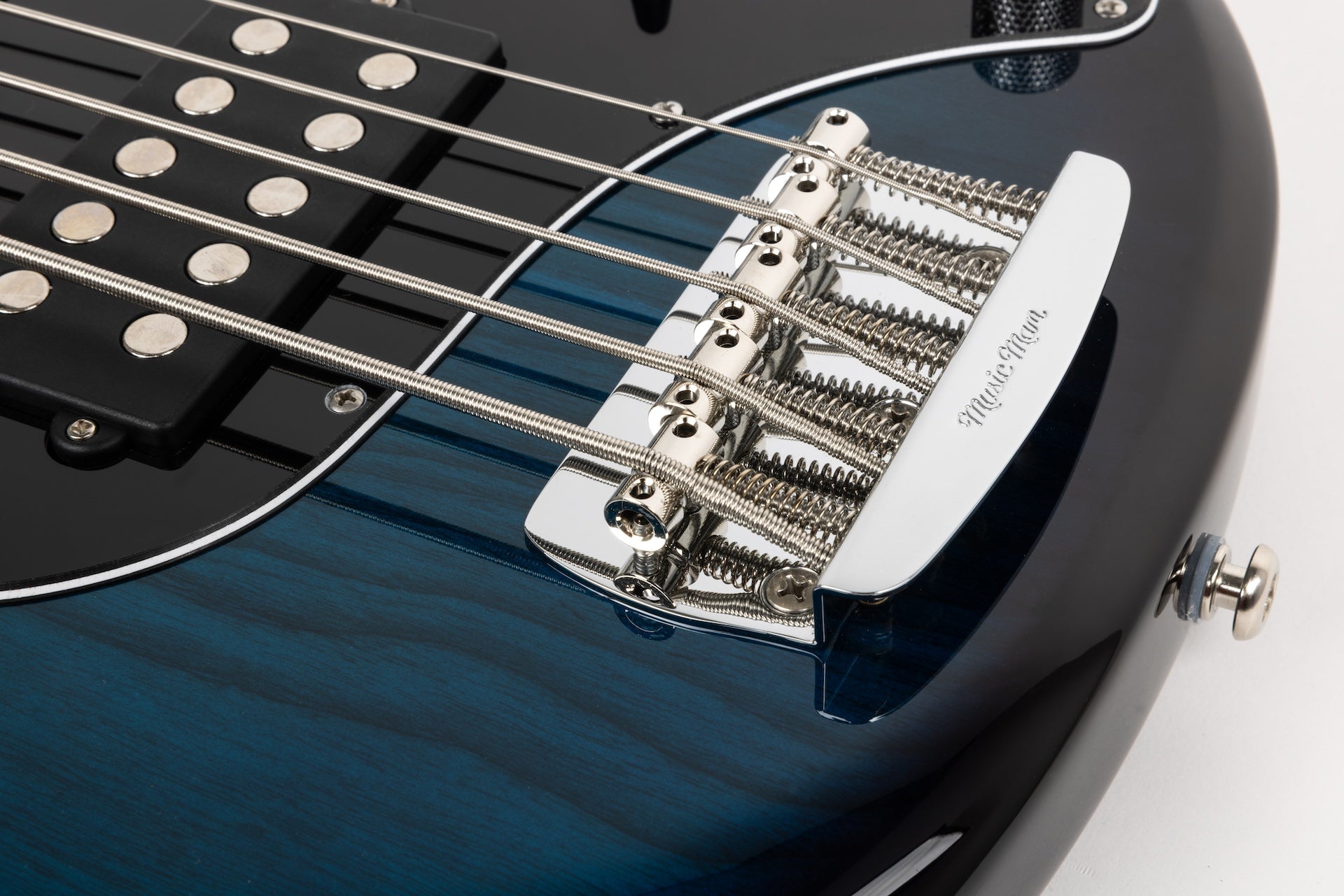 Ernie Ball Music Man StingRay Special 5 HH Pacific Blue Burst K01049