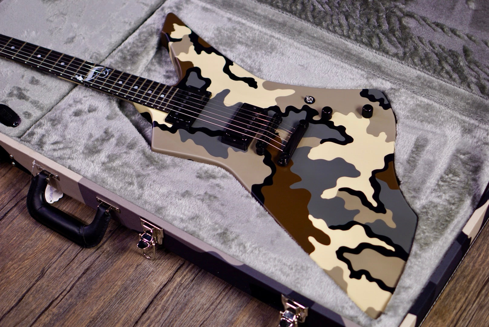 ESP SNAKEBYTE CAMO James hetfield signature E7831242