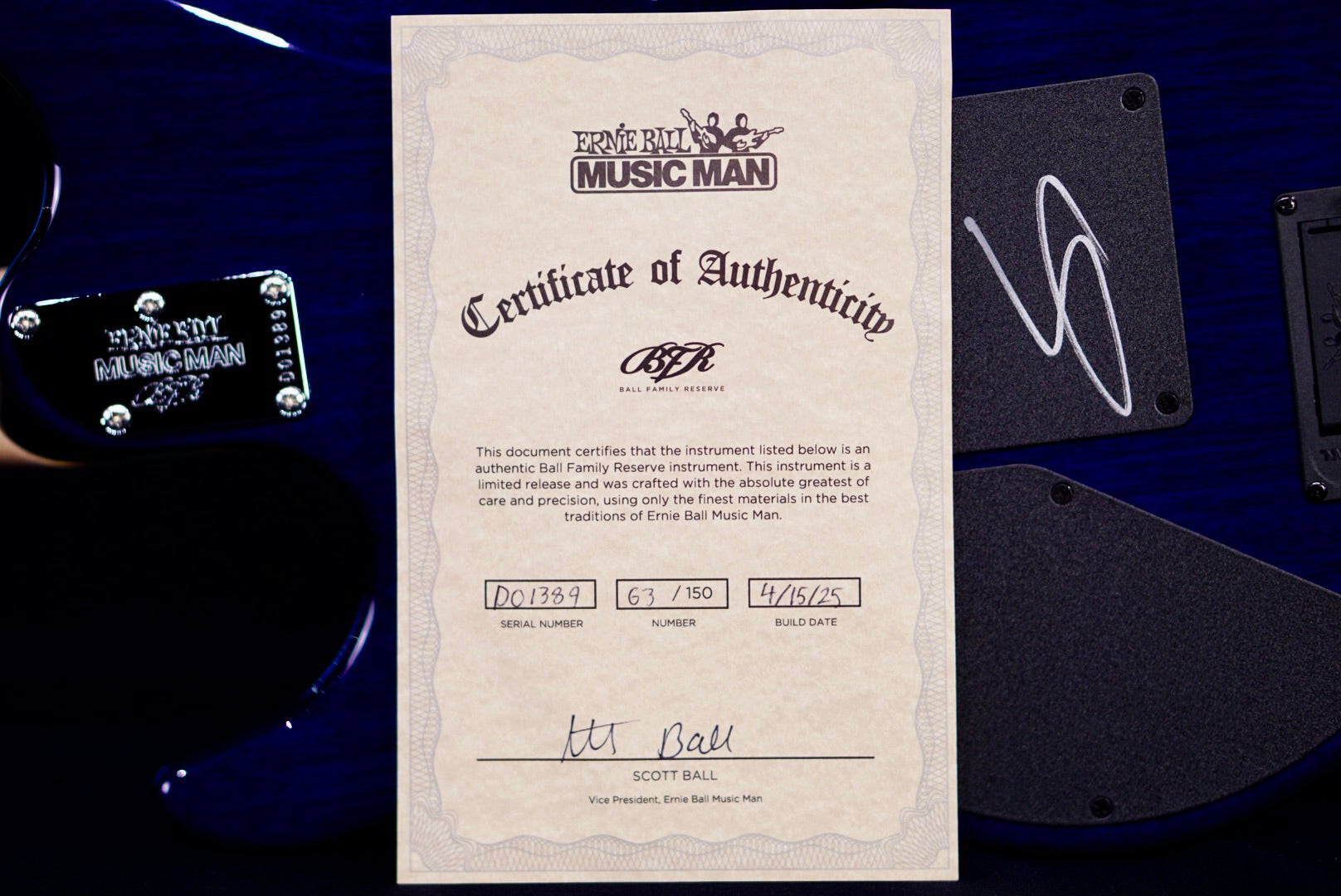 Ernie Ball Music Man Luke 4 HSS Green Tide D01389