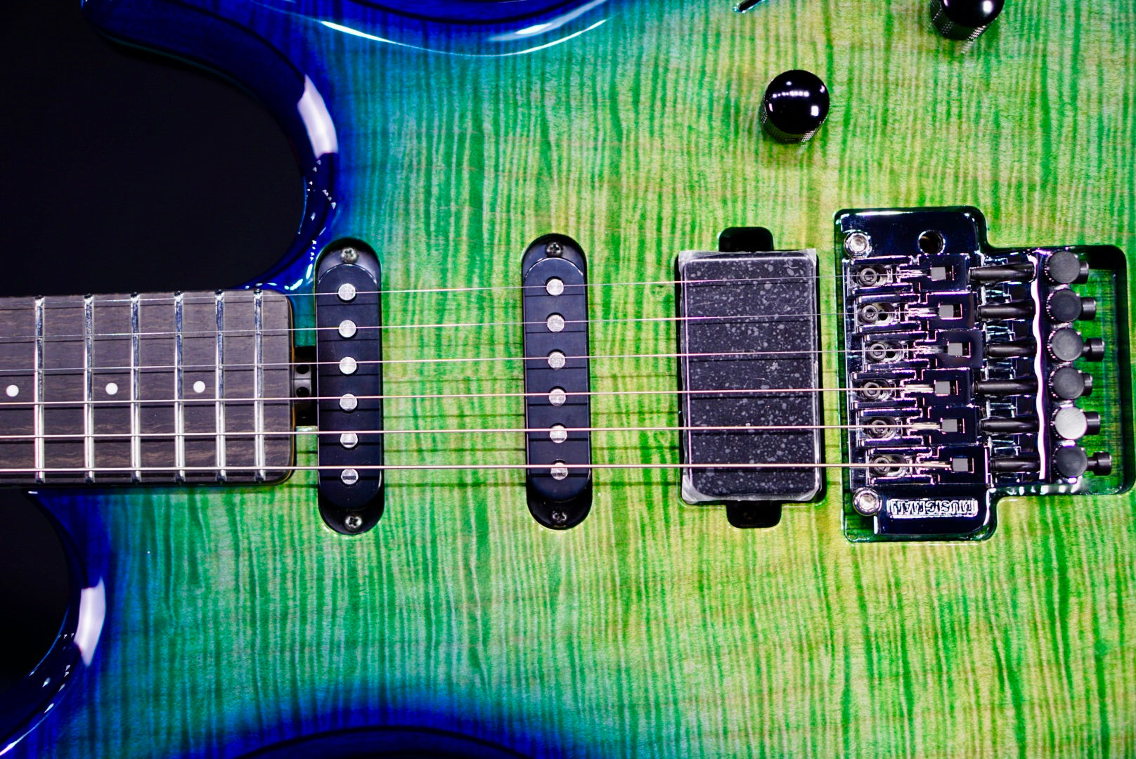 Ernie Ball Music Man Luke 4 HSS Green Tide D01389