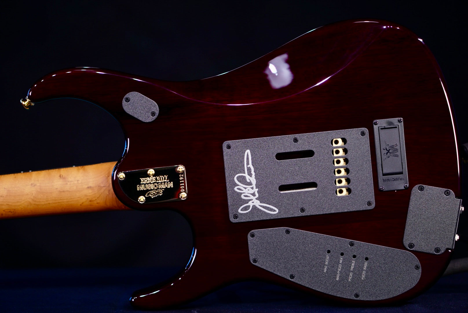 Ernie Ball Music Man JP15 Solar Flare D01192