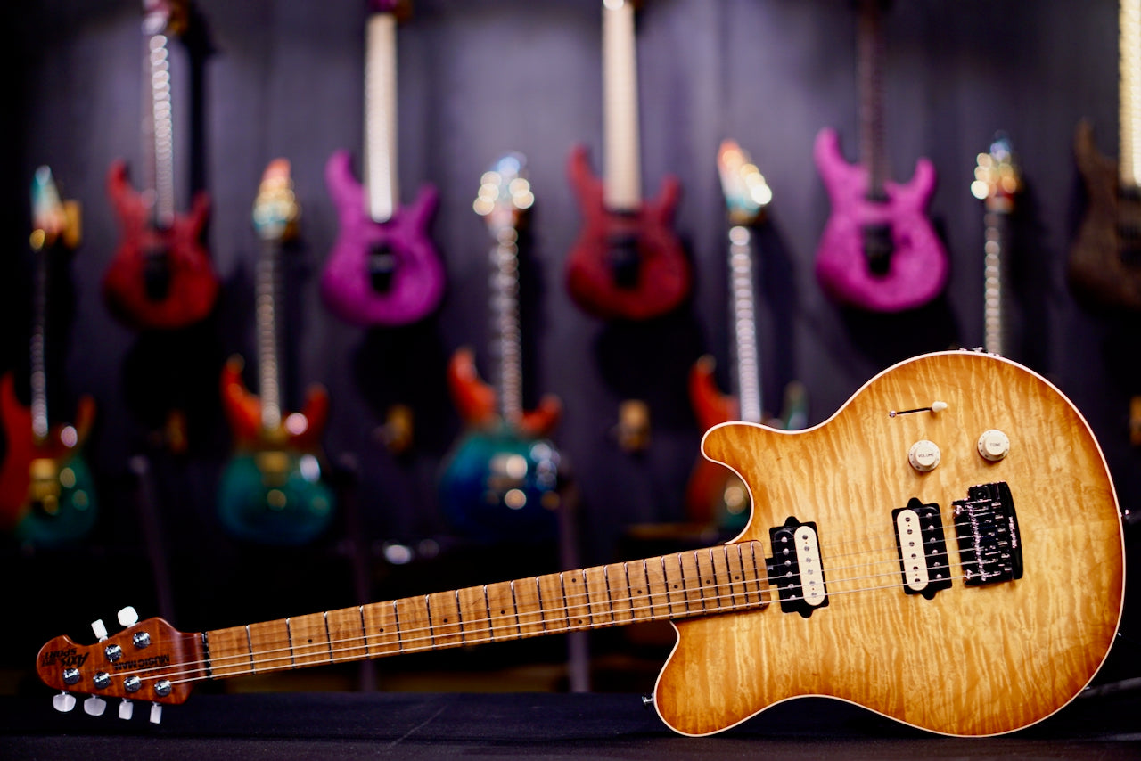 Ernie Ball Music Man Axis Honey Pot Quilt H10873