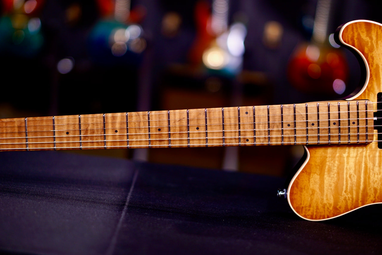 Ernie Ball Music Man Axis Honey Pot Quilt H10873