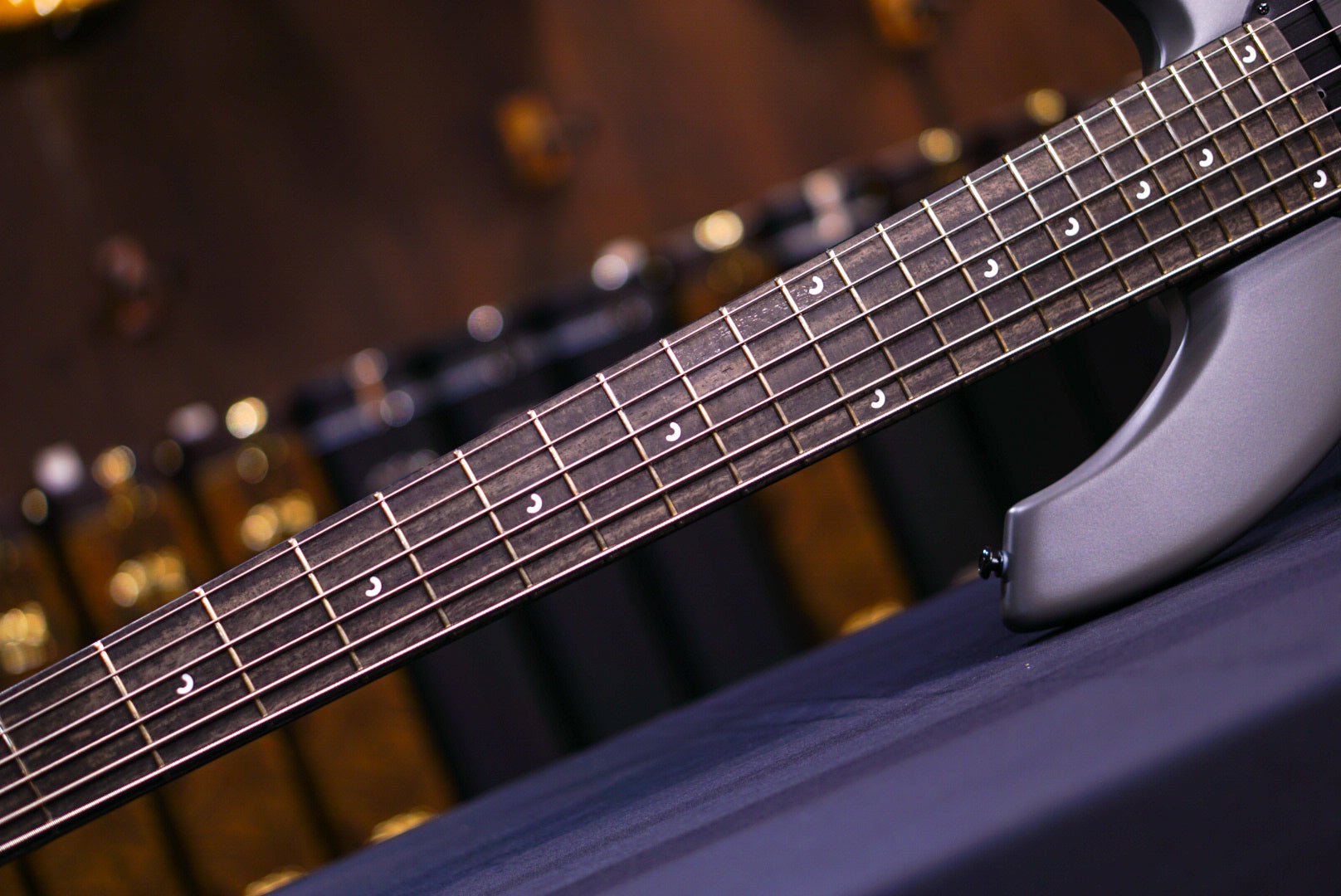 Ernie Ball Music Man Bongo Bass 6 HH Titan Grey K02060