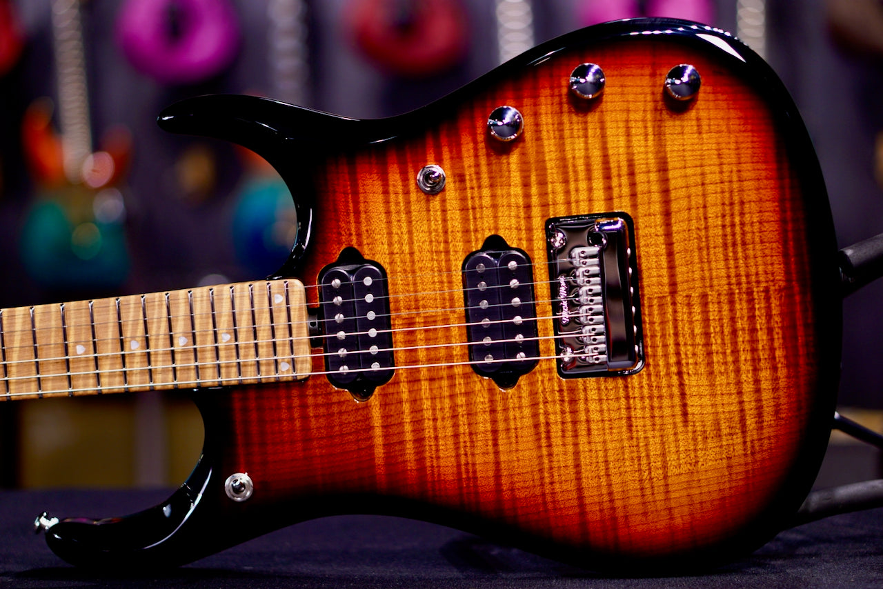 Ernie Ball Music Man JP 15 6 string Tiger Eye Flame Top H06325