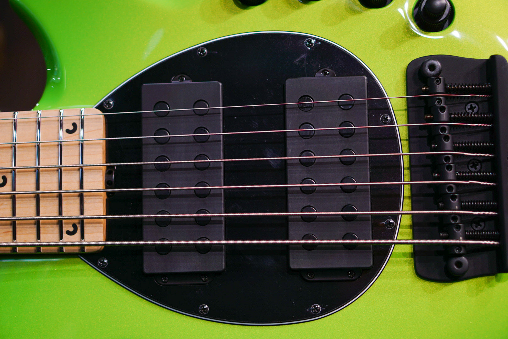 Ernie Ball Music Man Bongo Bass 6 HH Mantis Green K04432