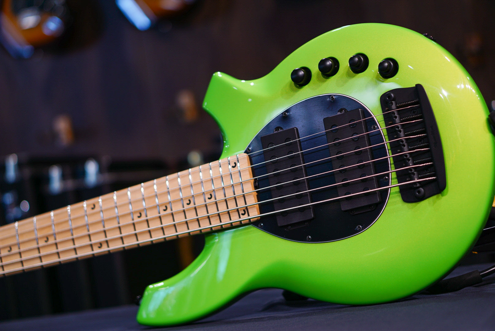 Ernie Ball Music Man Bongo Bass 6 HH Mantis Green K04432