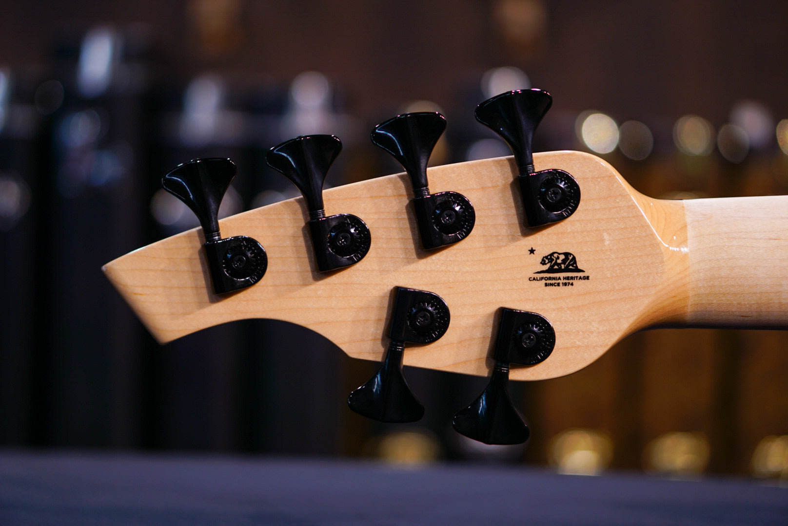 Ernie Ball Music Man Bongo Bass 6 HH Mantis Green K04432