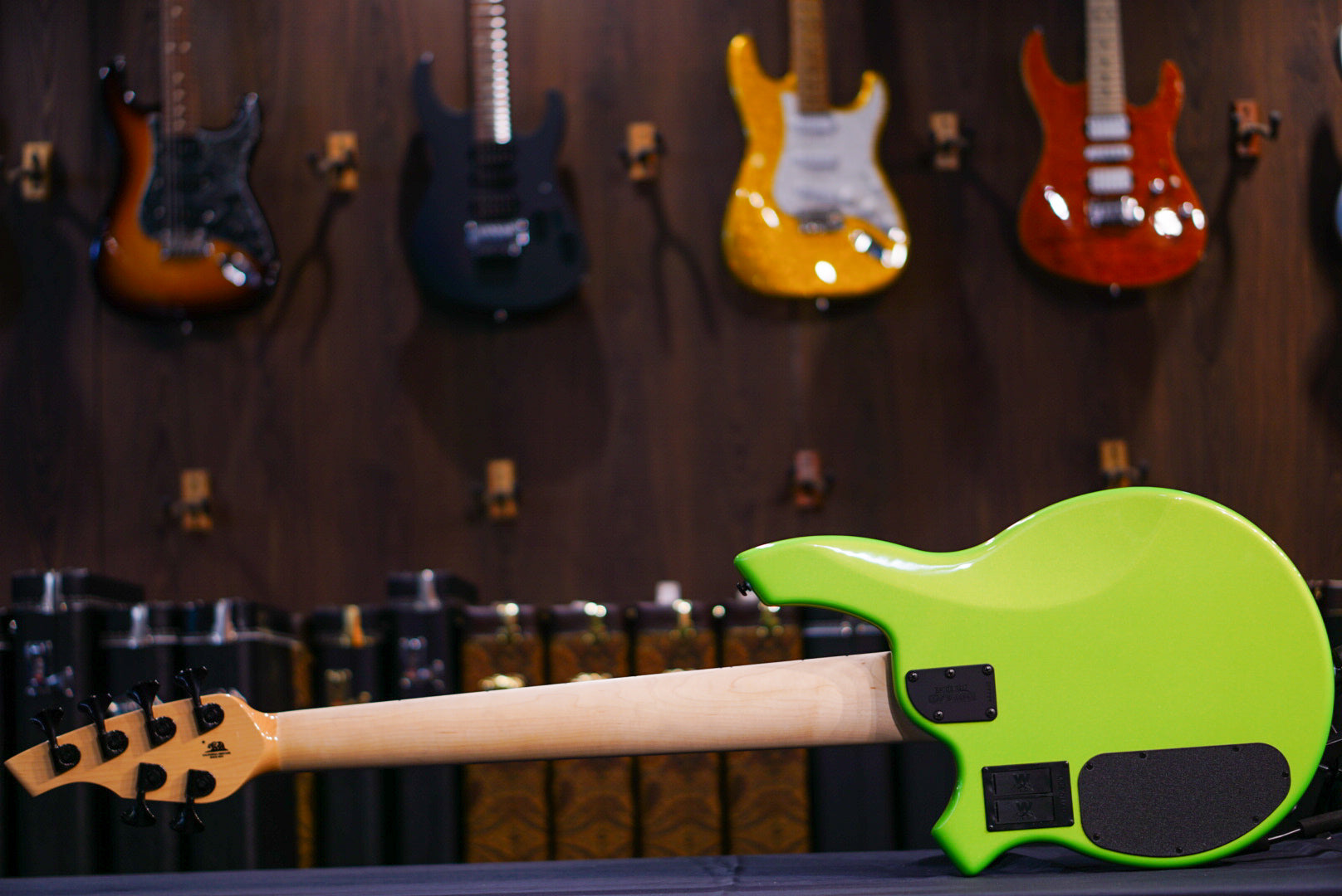 Ernie Ball Music Man Bongo Bass 6 HH Mantis Green K04432