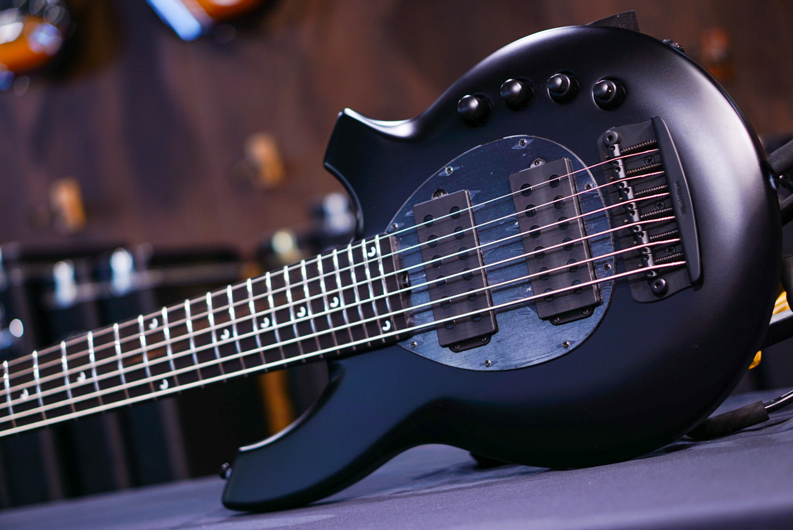 Ernie Ball Music Man Bongo Bass 6 HH Stealth Black K04296