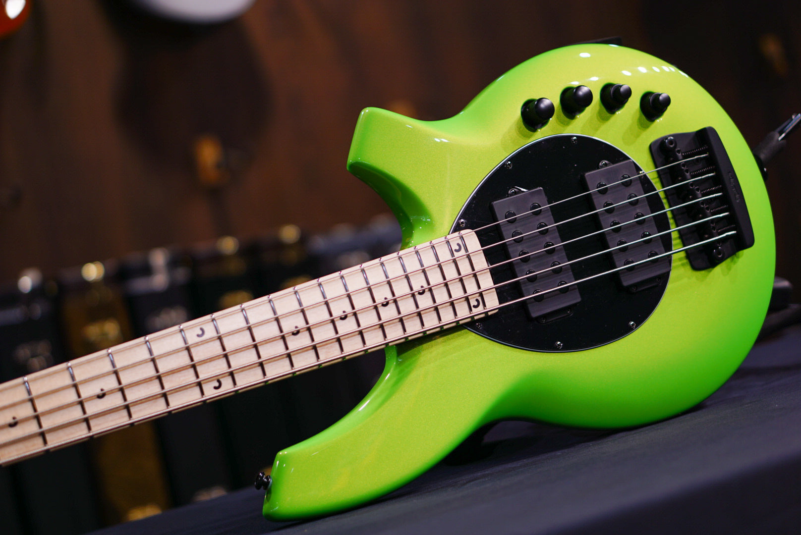 Ernie Ball Music Man Bongo Bass 5 HH Mantis Green K06771