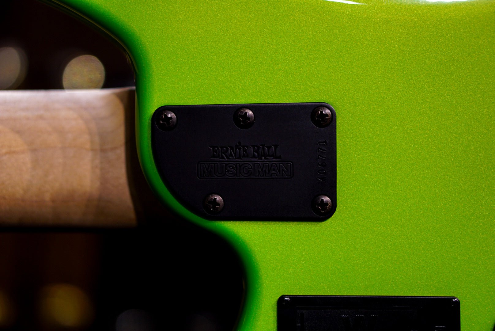 Ernie Ball Music Man Bongo Bass 5 HH Mantis Green K06771