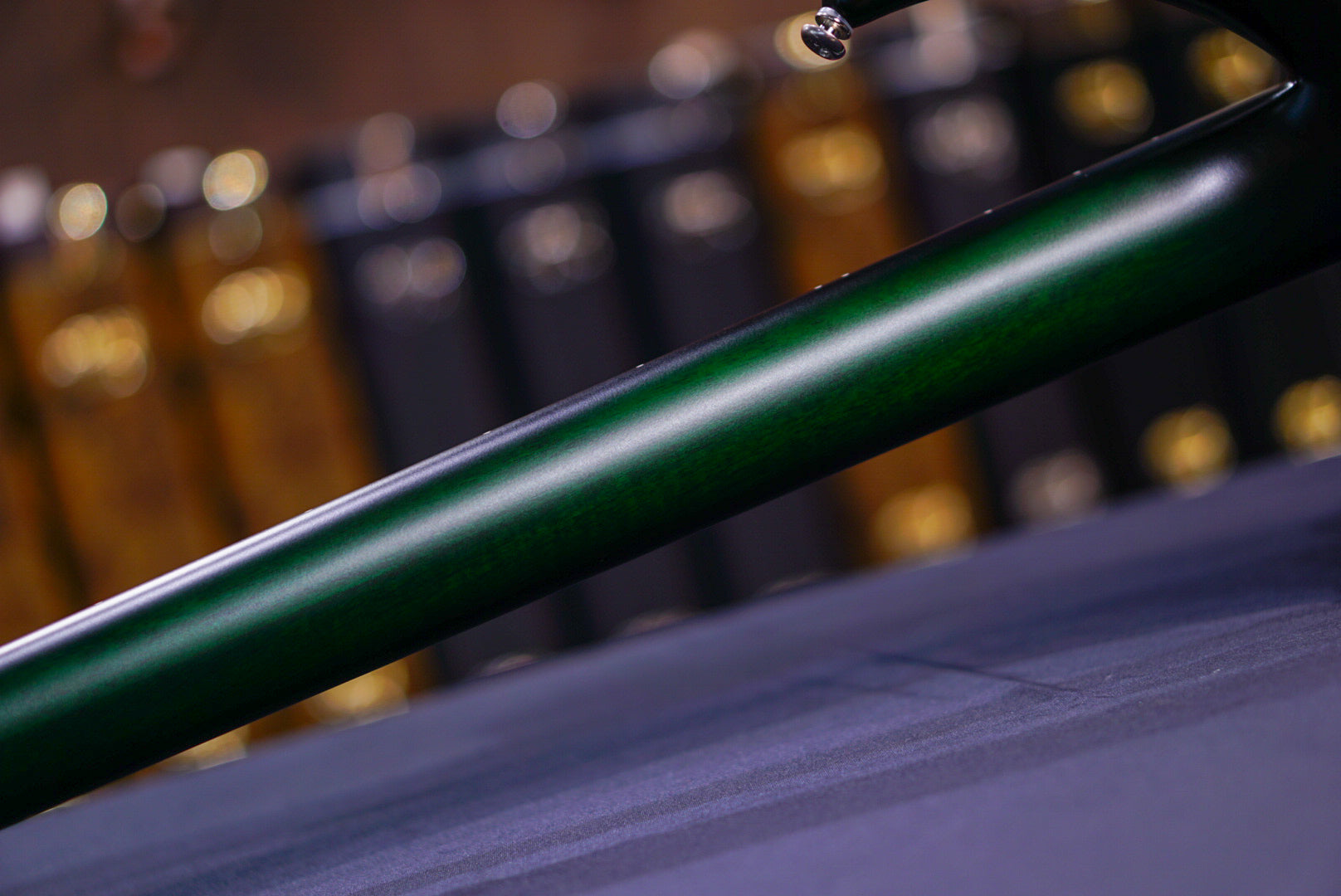 Ernie Ball Music Man MAJESTY 6 GRAVITY GREEN M018522