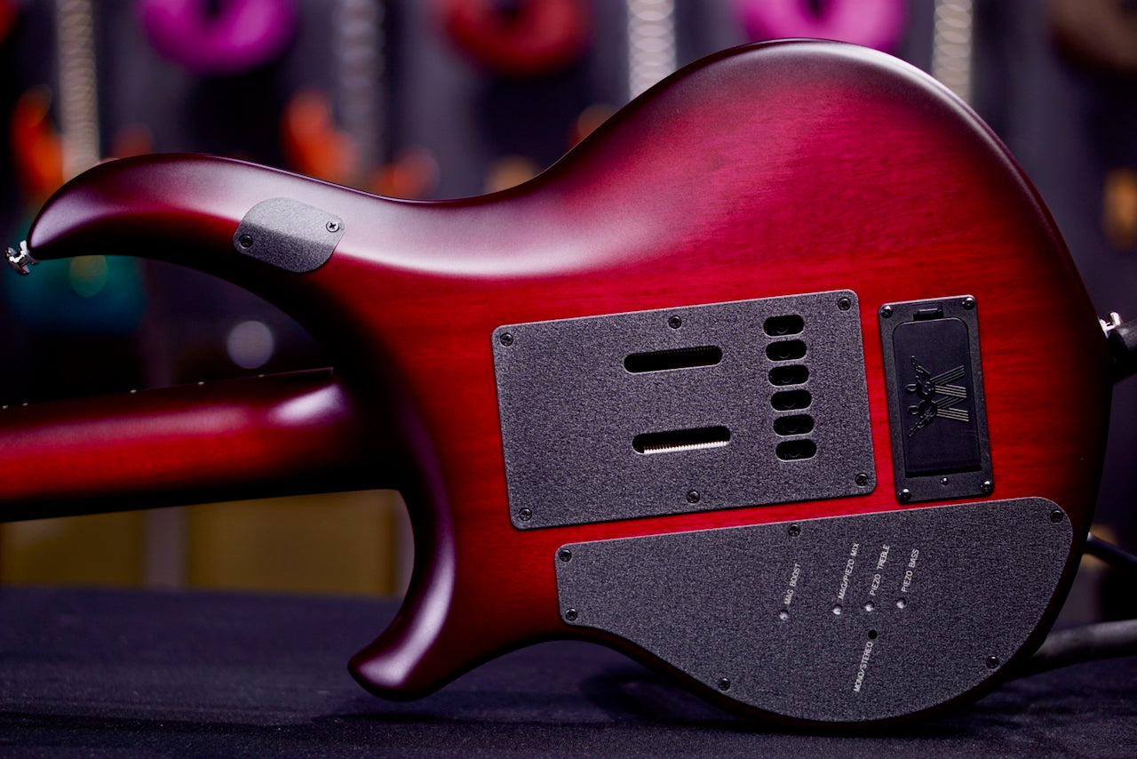 Ernie Ball Music Man Majesty 6 Amaranth Red M019423