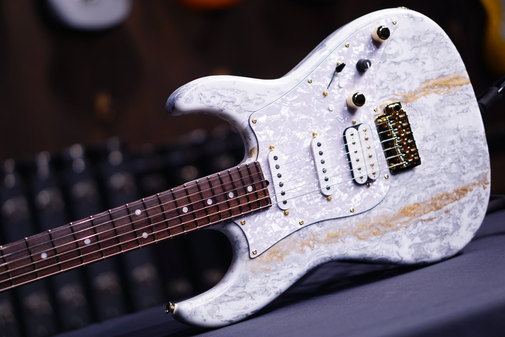 James Tyler Studio Elite HD White Shmear finish 23540 - HIENDGUITAR James Tyler GUITAR