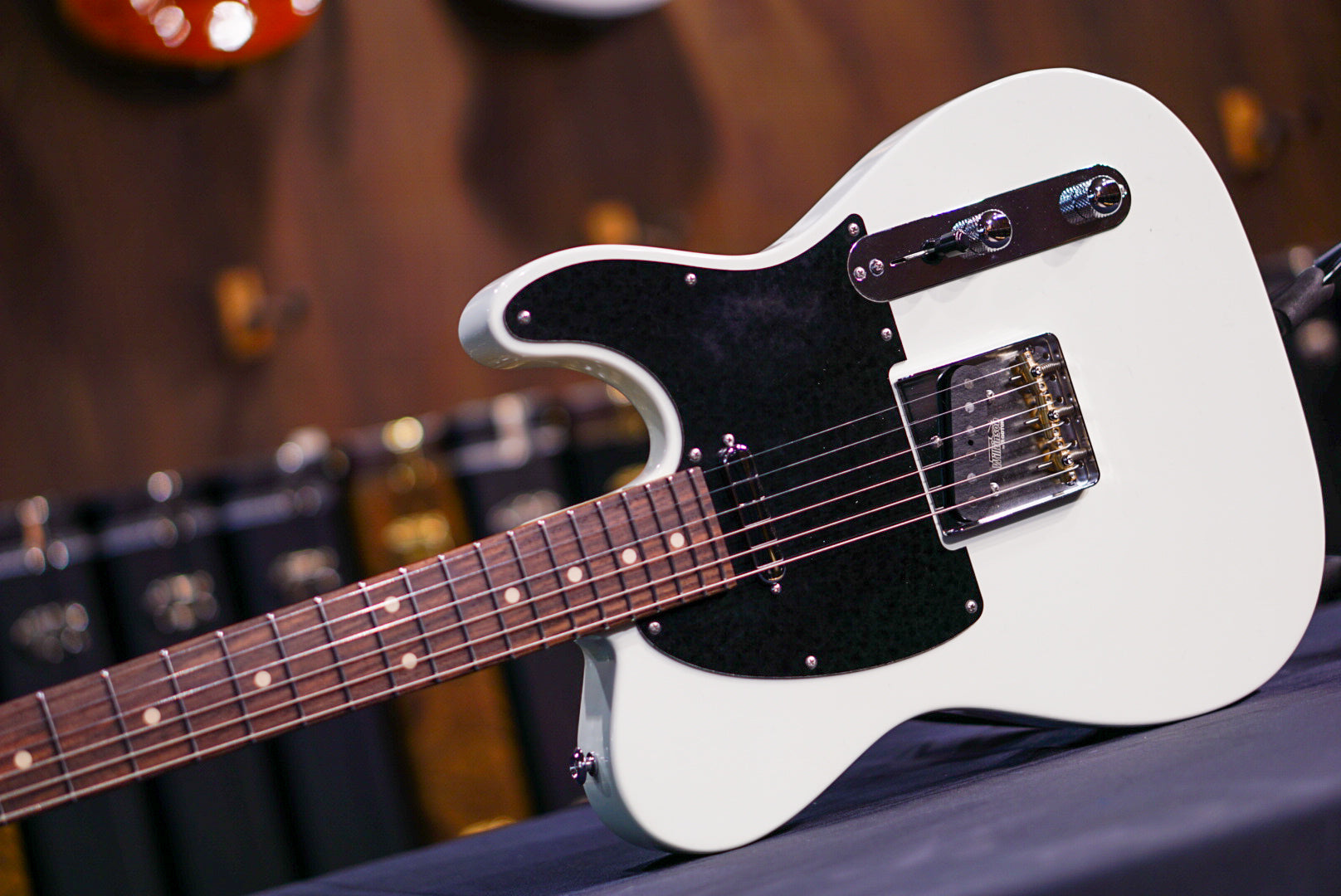 Suhr Classic T Custom Olympic White 82985