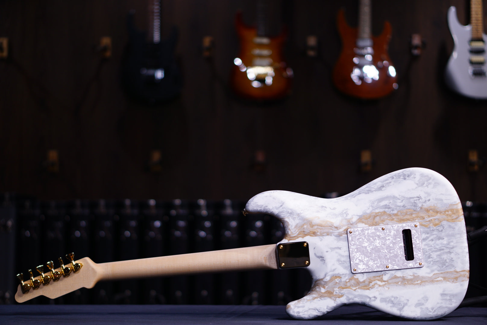 James Tyler Classic white shmear 23534 - HIENDGUITAR James Tyler GUITAR