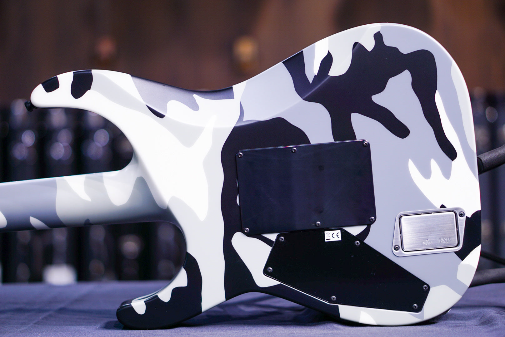 ESP E-II M-II neck thru urban camo ES9652233 - HIENDGUITAR E-II GUITAR