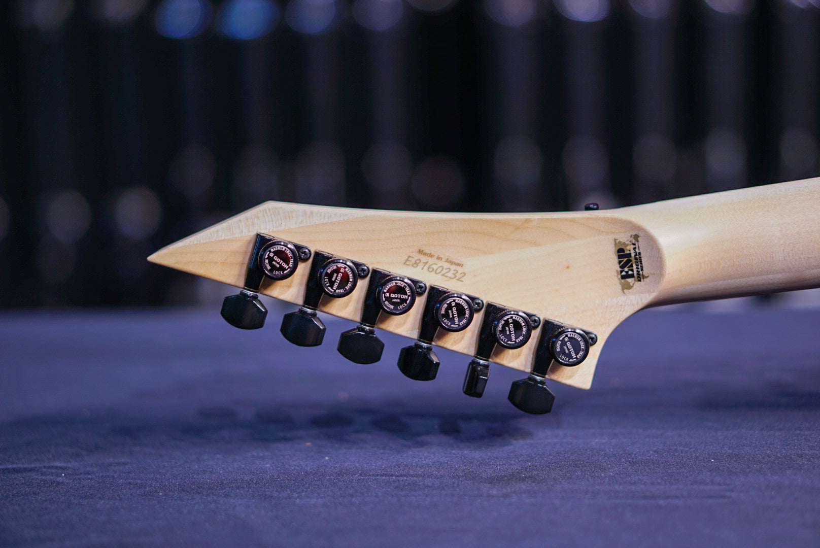 ESP Maverick pearl white gold E8160232 - HIENDGUITAR ESP GUITAR