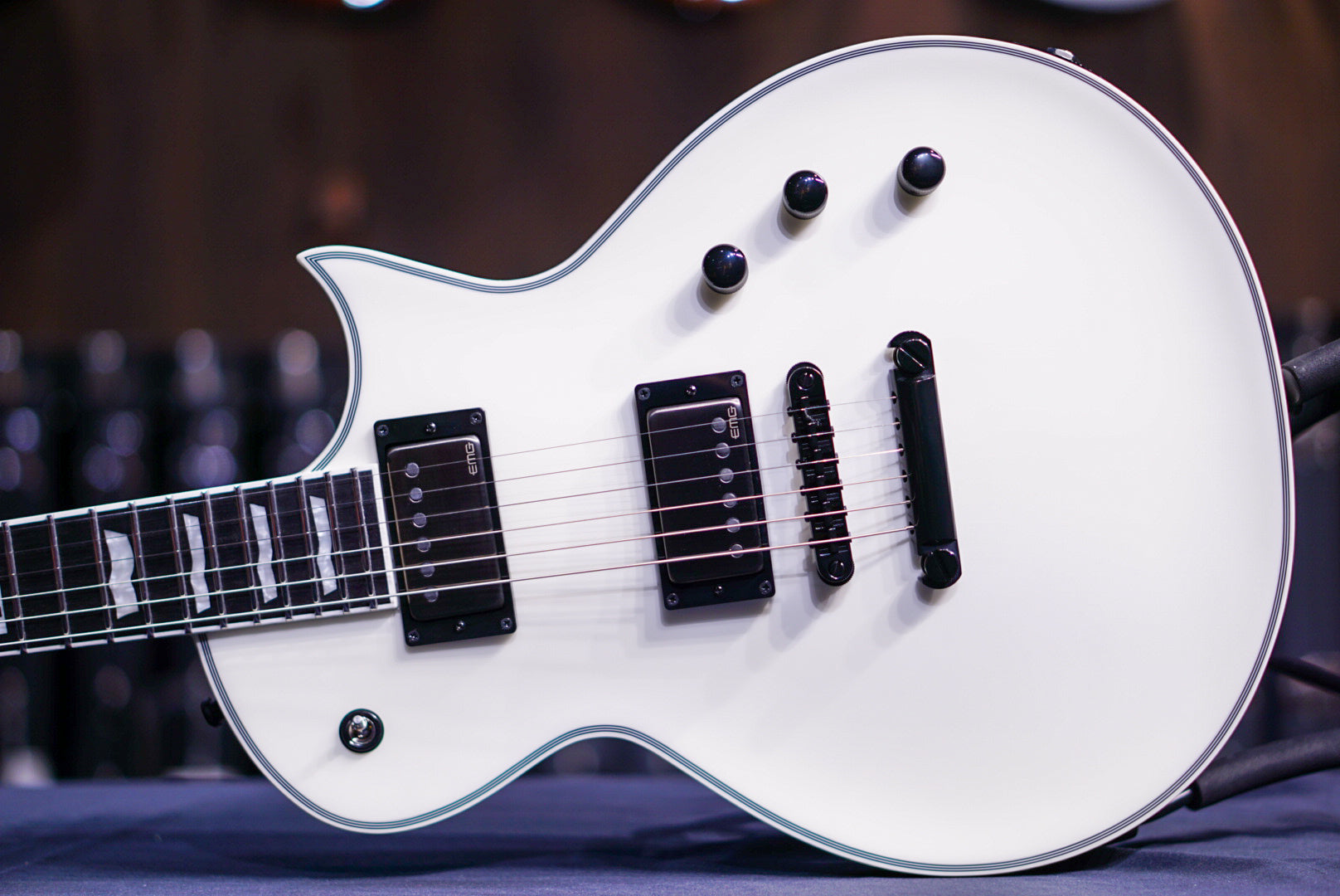 ESP E-II ECLIPSE EMG Snow white satin ES9205223 - HIENDGUITAR ESP GUITAR