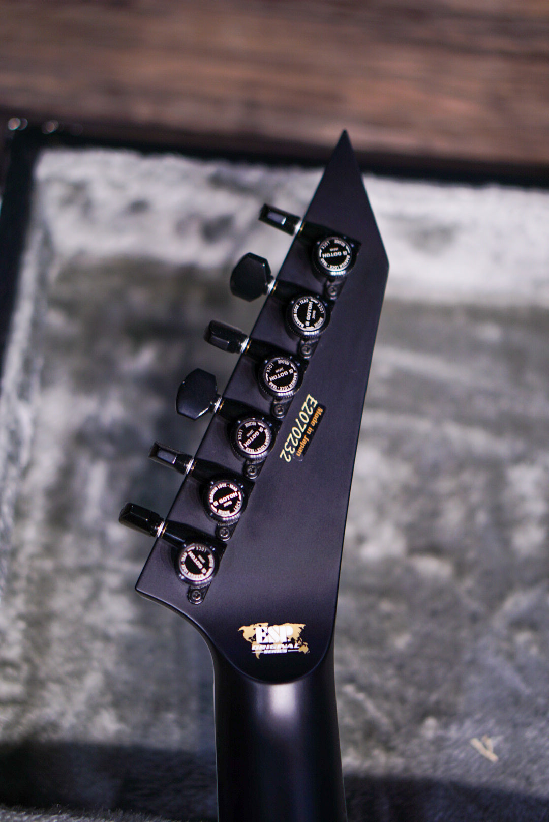 ESP-ARROW NT Castmetal blue E2070232 - HIENDGUITAR ESP GUITAR