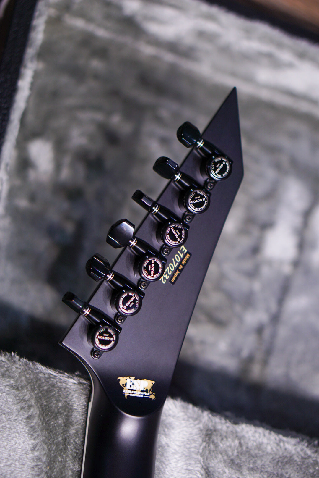 ESP-ARROW NT Castmetal Lava w Gary holt pickup E1070232 - HIENDGUITAR ESP GUITAR