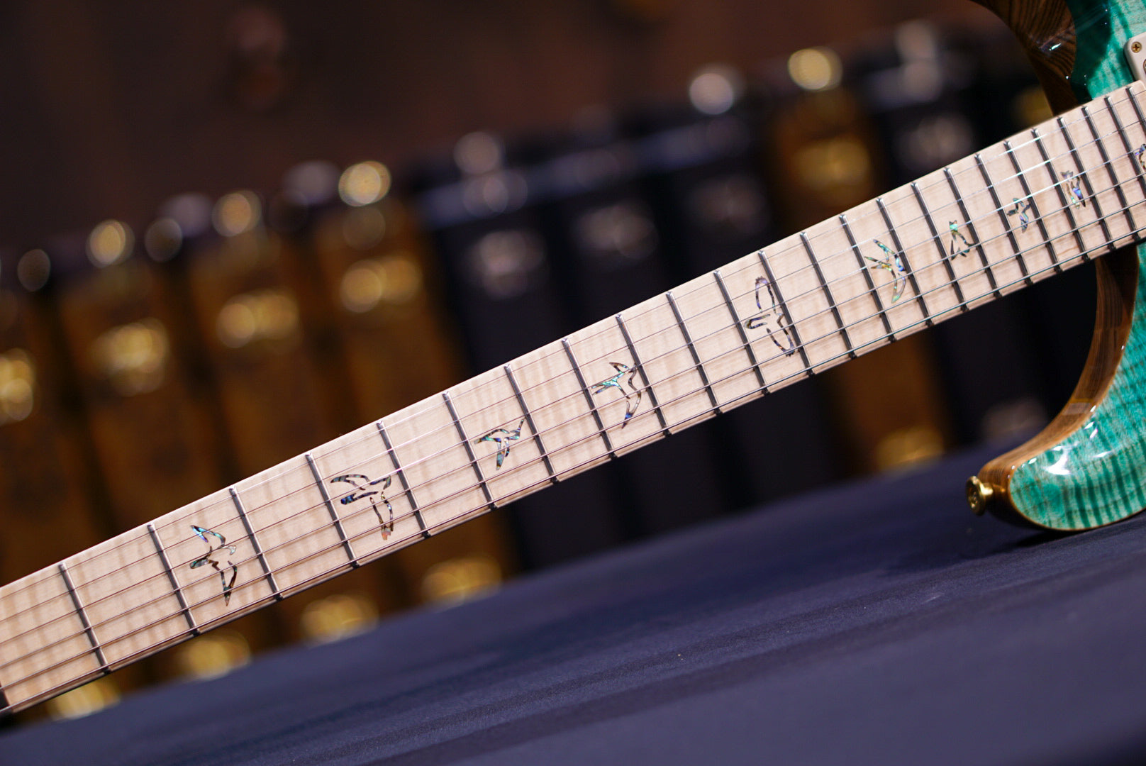 PRS Custom 24 Wood Library Blue Fade 0396076