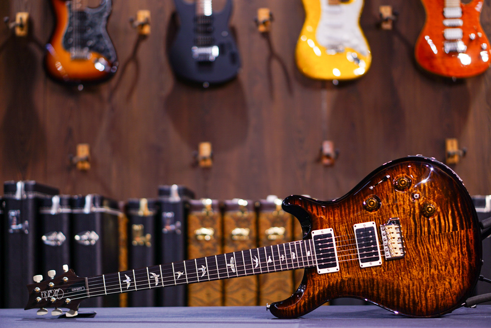 PRS Custom 24 Piezo Black Gold Wraparound Burst 0396204