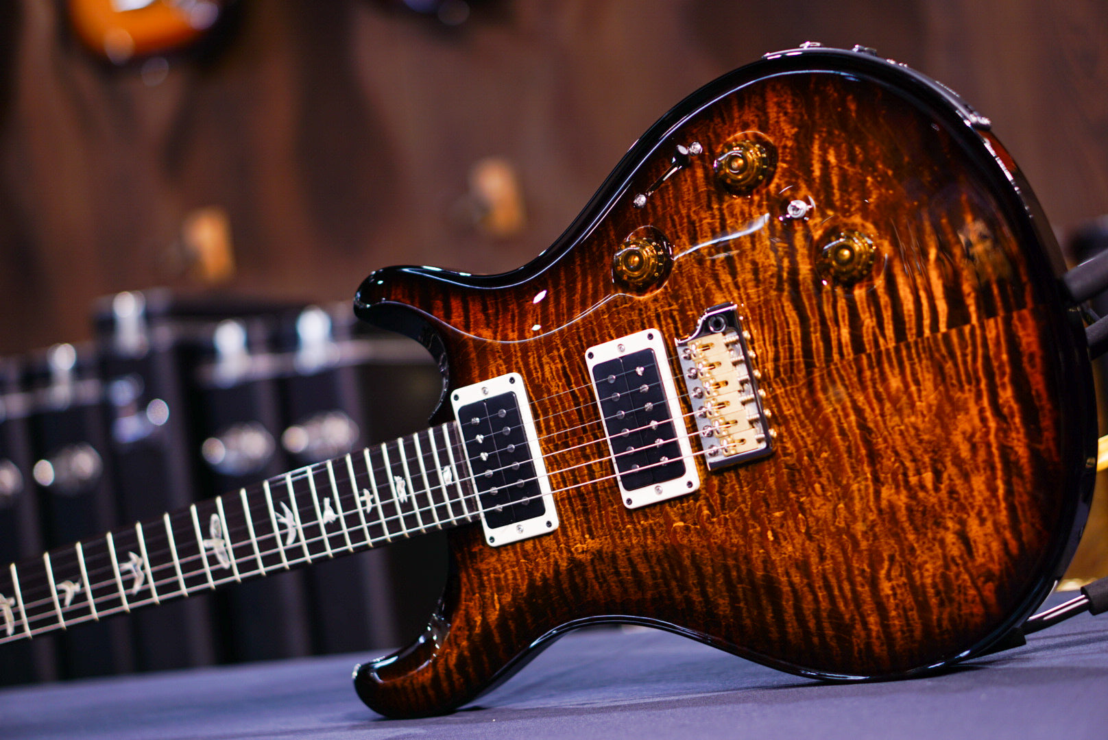 PRS Custom 24 Piezo Black Gold Wraparound Burst 0396204