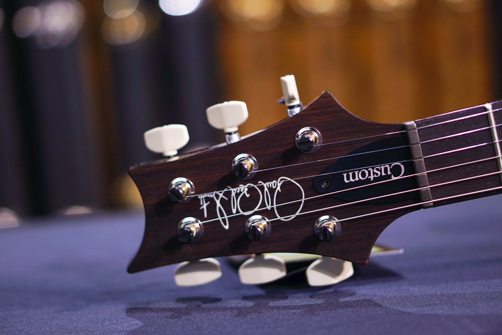 PRS Custom 24 Piezo Black Gold Wraparound Burst 0396204