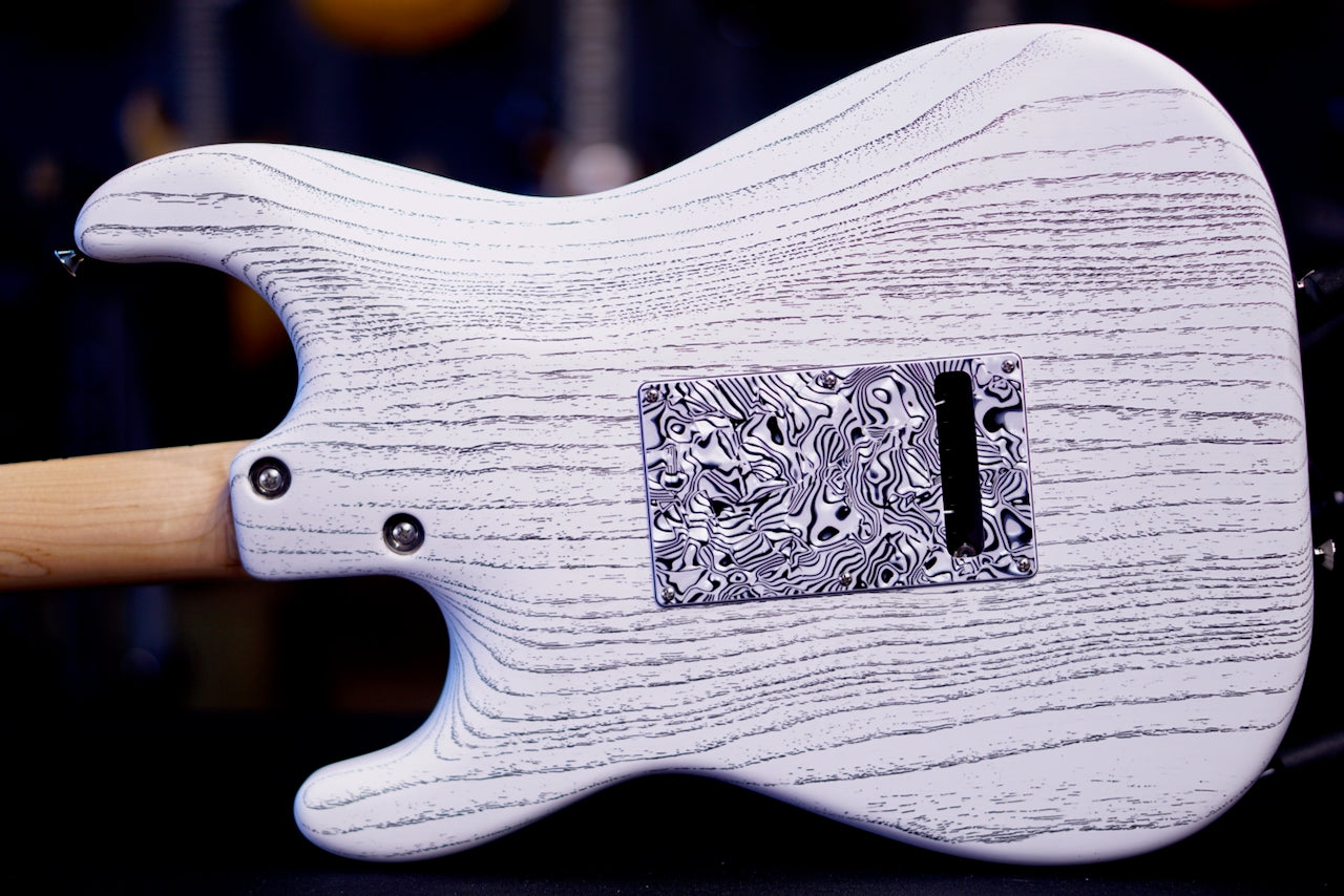 Tom Anderson Icon Classic Satin Organic Grain White with Black * 12-13-25P *