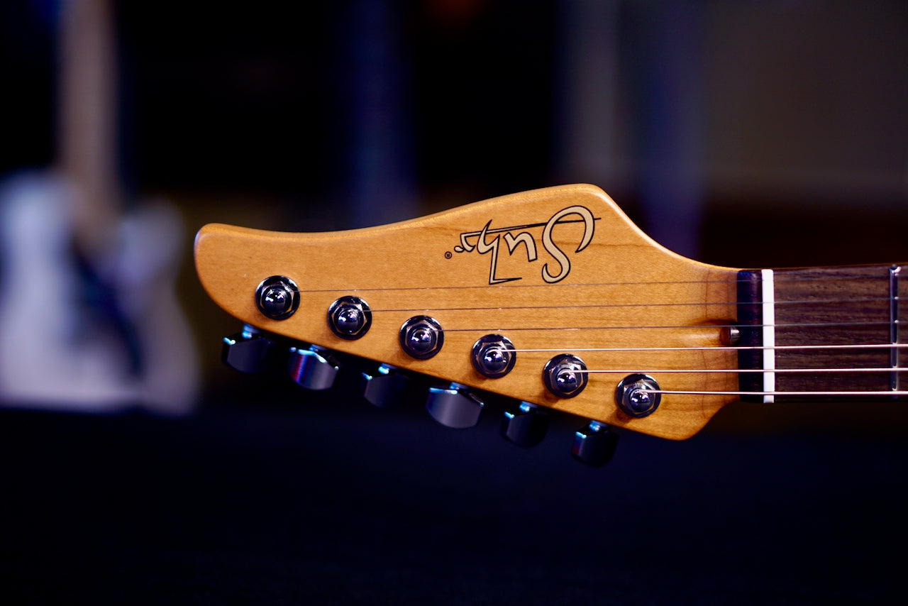 Suhr Mateus Asato Classic S Shell Pink 92518