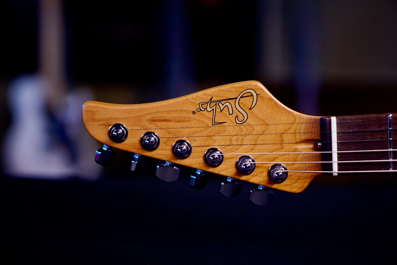 Suhr Mateus Asato Classic S Shell Pink 92511