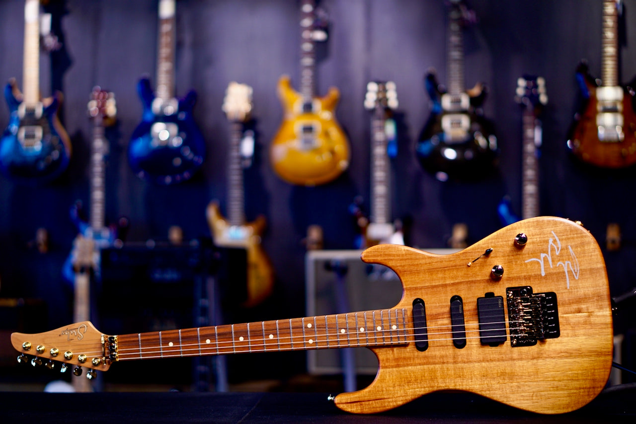 Suhr Reb Beach Standard Series 91603 SIGNED