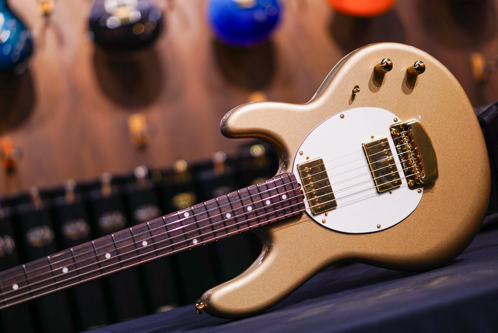 Ernie Ball Music Man StingRay II Cory Wong Cashmere s12099