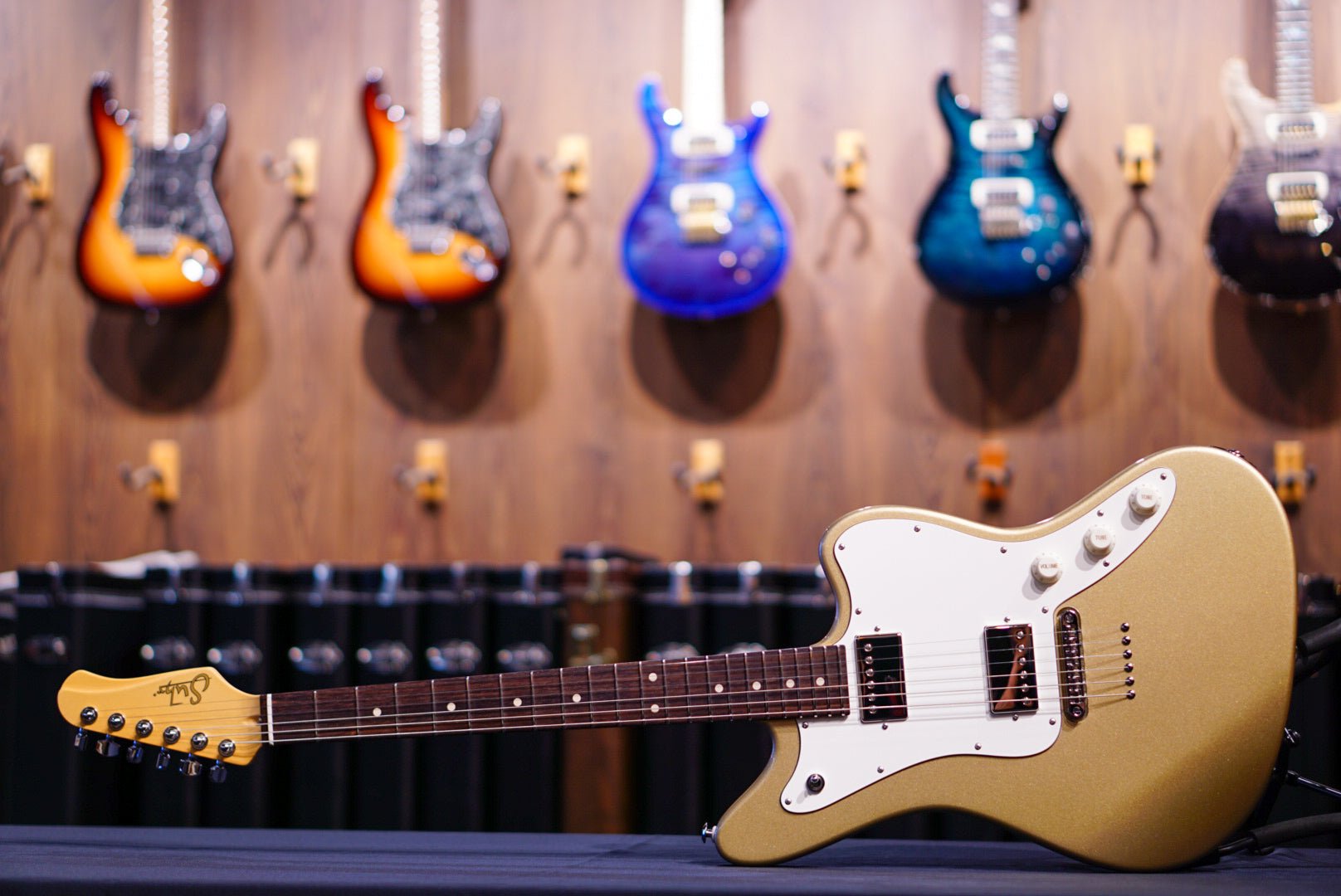 Suhr Classic JM Gold SSV 83004